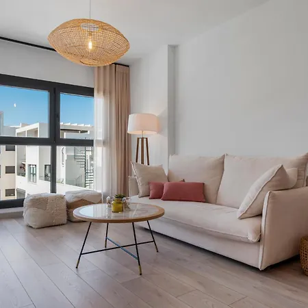 Bella Penthouse Apartment Estepona